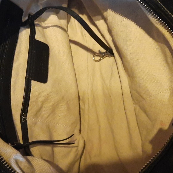 Beautiful Michael Kors Bag - Picture 6 of 8